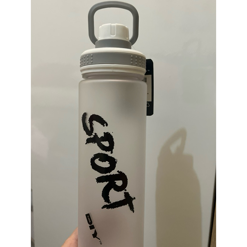 [New] Botol Minum Sport MR DIY
