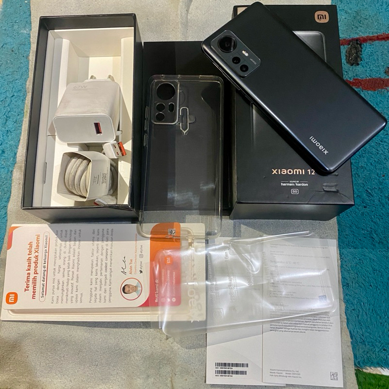 xiaomi 12 reguler ram 8 / 256 resmi fullset original spt baru