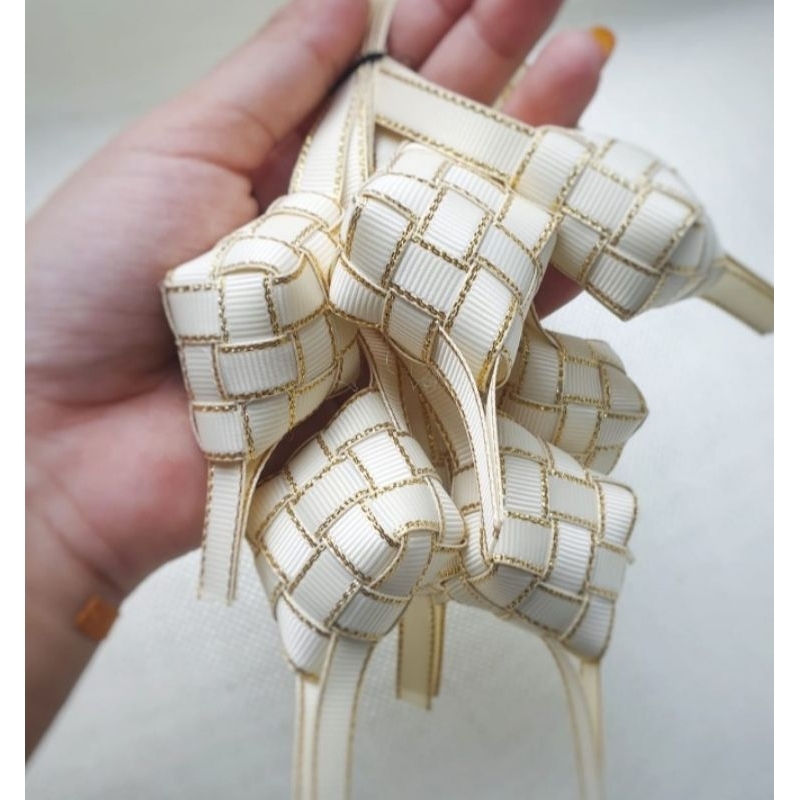 

1PC - KETUPAT PITA BAHAN GROSGRAIN