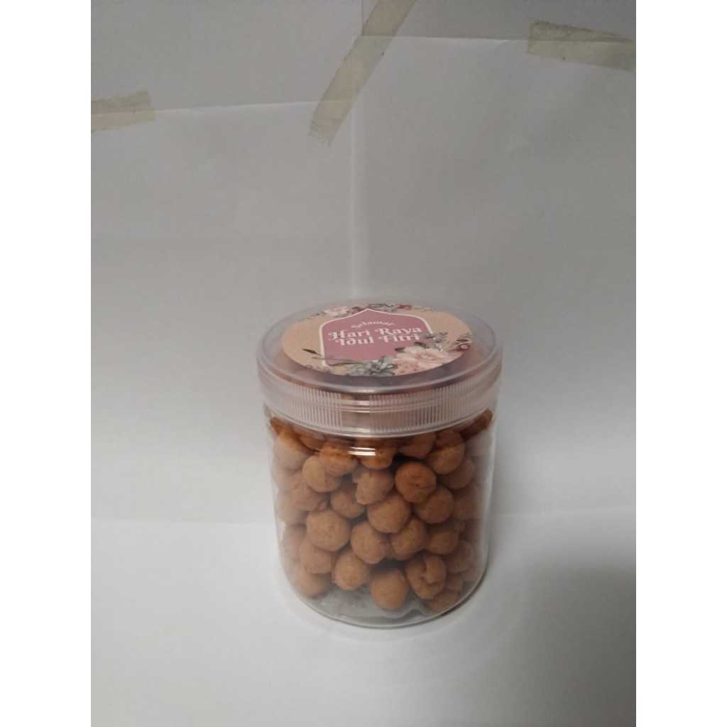 

Kacang toples cemilan lebaran