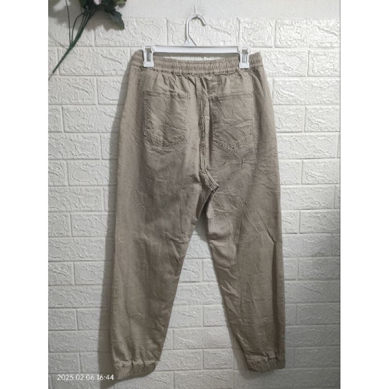 celana jogger chinos