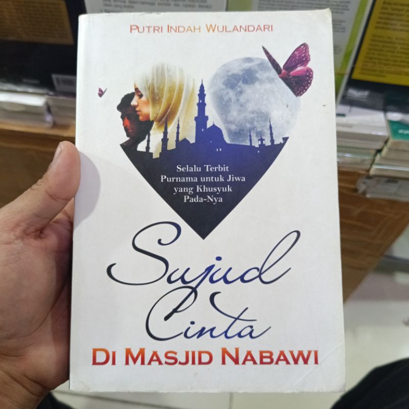 Sujud Cinta Di Masjid Nabawi