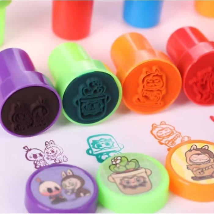 

CAP STEMPEL ANAK KARAKTER LABUBU - STEMPEL KARTUN MINI KARAKTER LABUBU LUCU