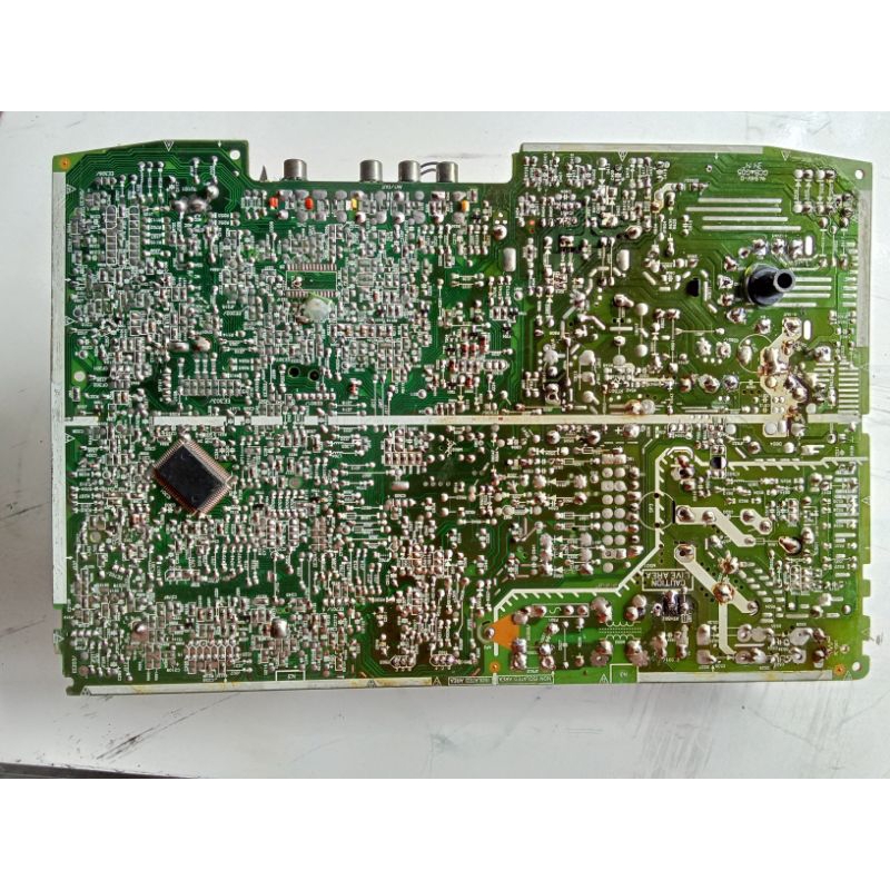 mesin tv tabung POLYTRON