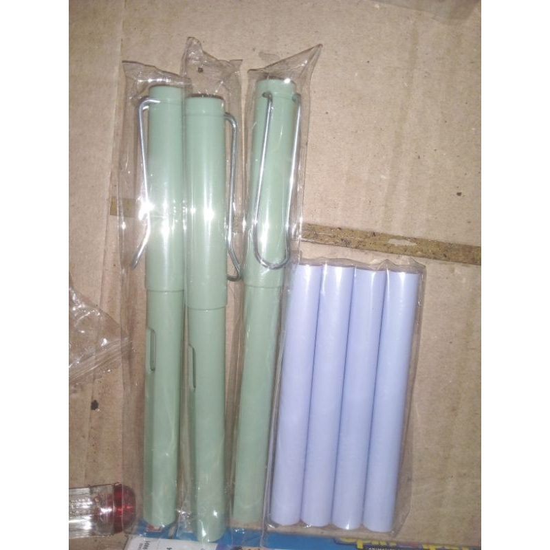

Penghapus Pensil dan bolpoin