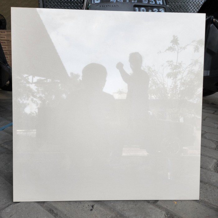 Granit glossy Valda cream polos 60x60