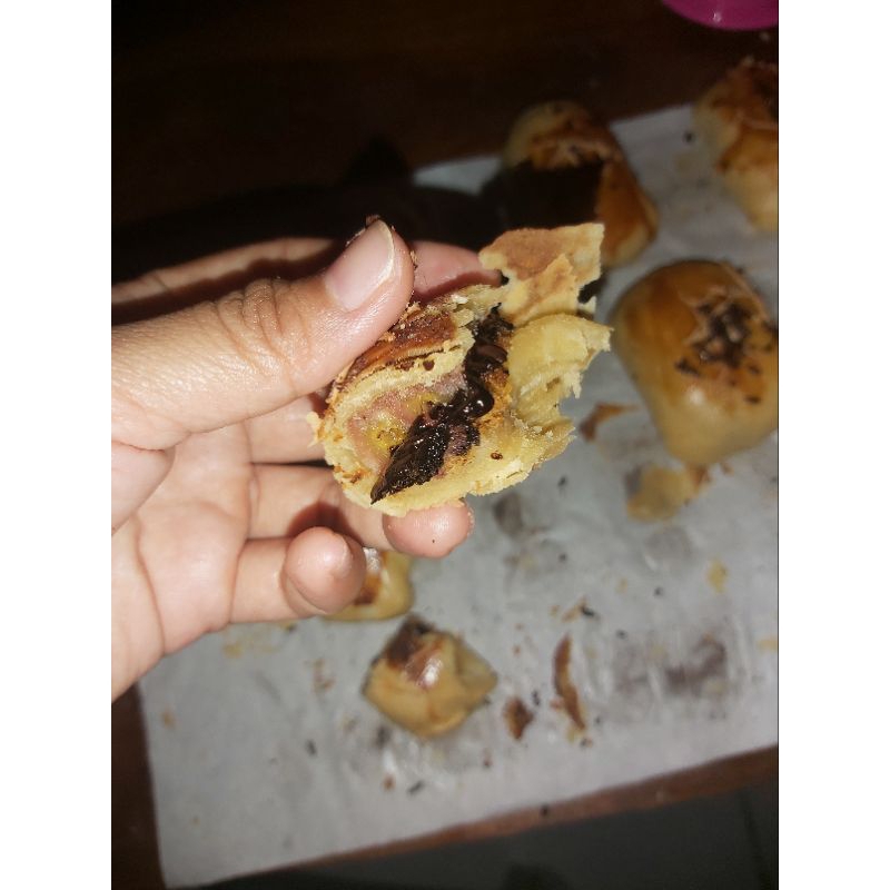 

BOLEN PISANG GEMOI MIX 20PCS