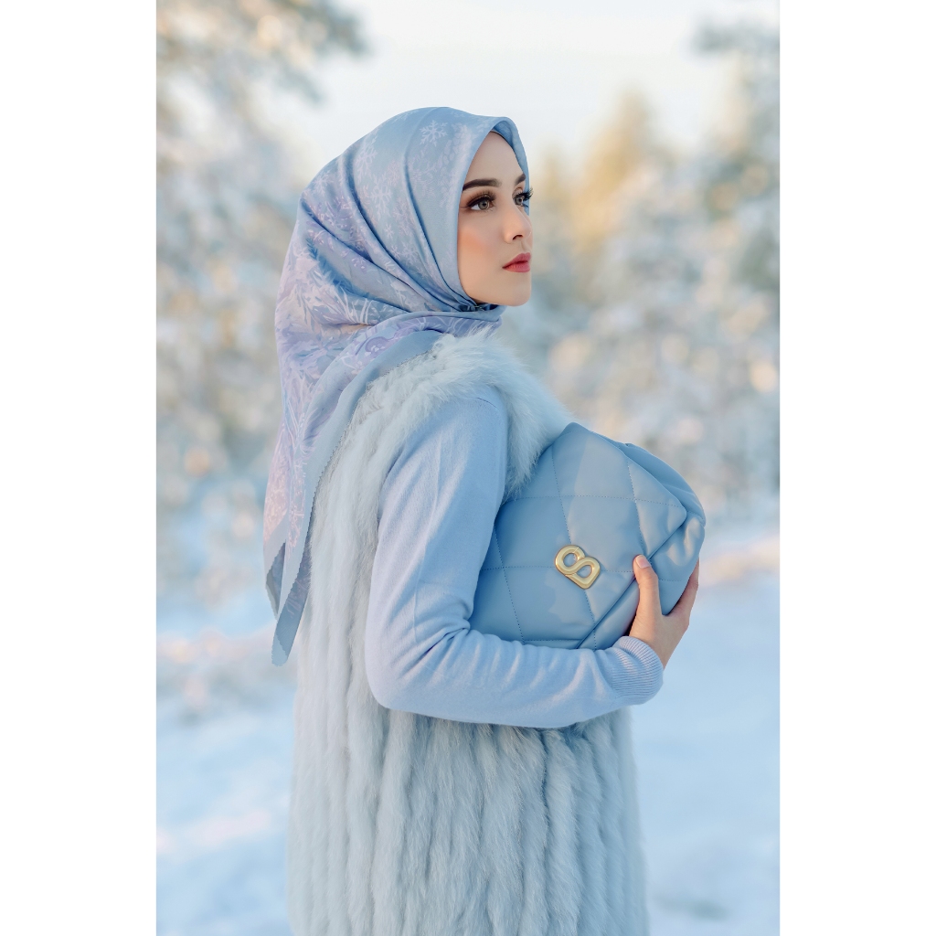 Disney's Frozen Buttonscarves Satin Square