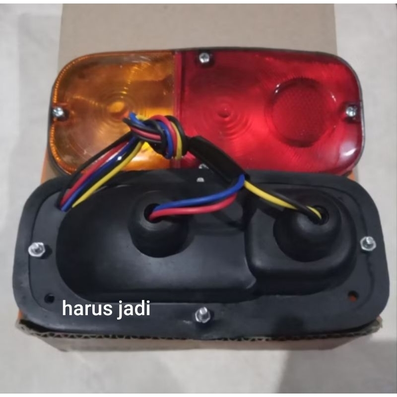 lampu stop belakang Mitsubishi Colt t120 tahun 1975-1980 satu set