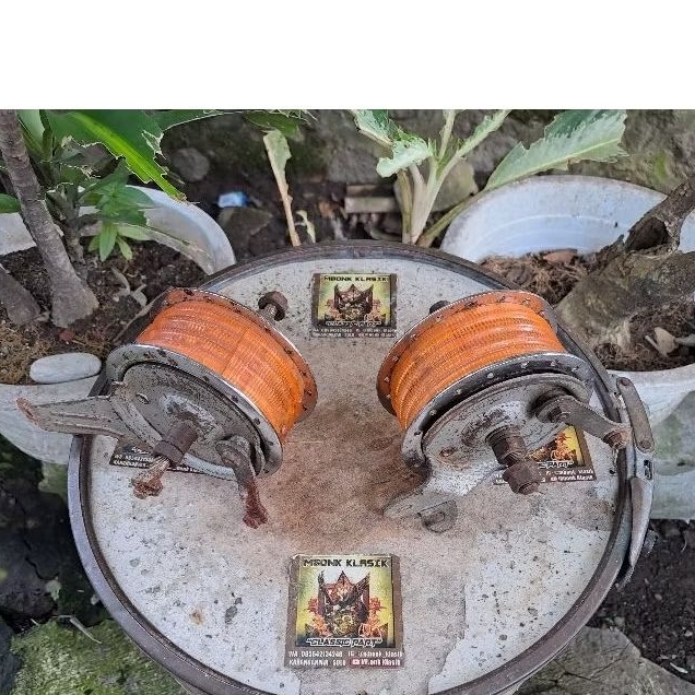 tromol mata kucing sepeda jadul mini bmx motobike lowrider tromol sepeda mini minion tromol sepeda l