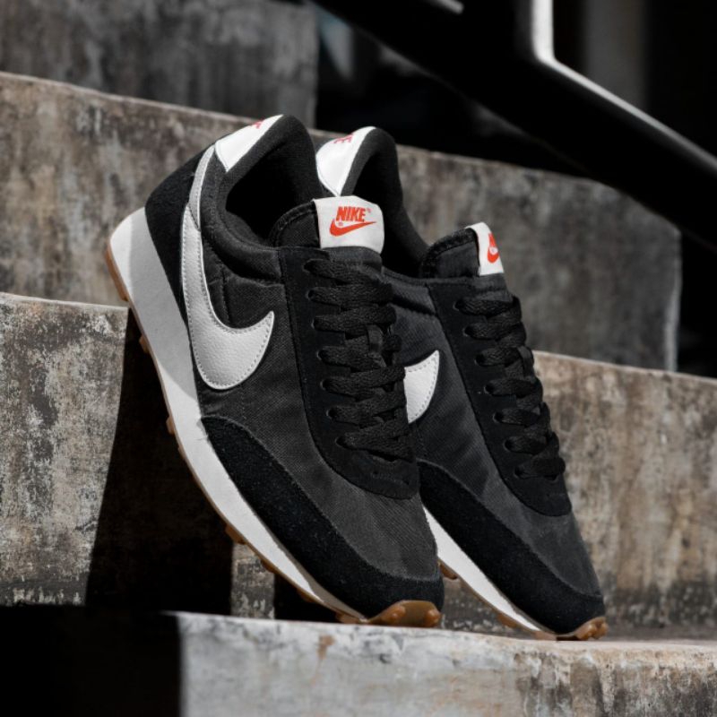 SEPATU NIKE DAYBREAK WHITE RED SOL GUM ORIGINAL 100% TERMURAH - SEPATU NIKE DAYBREAK PRIA - SEPATU N