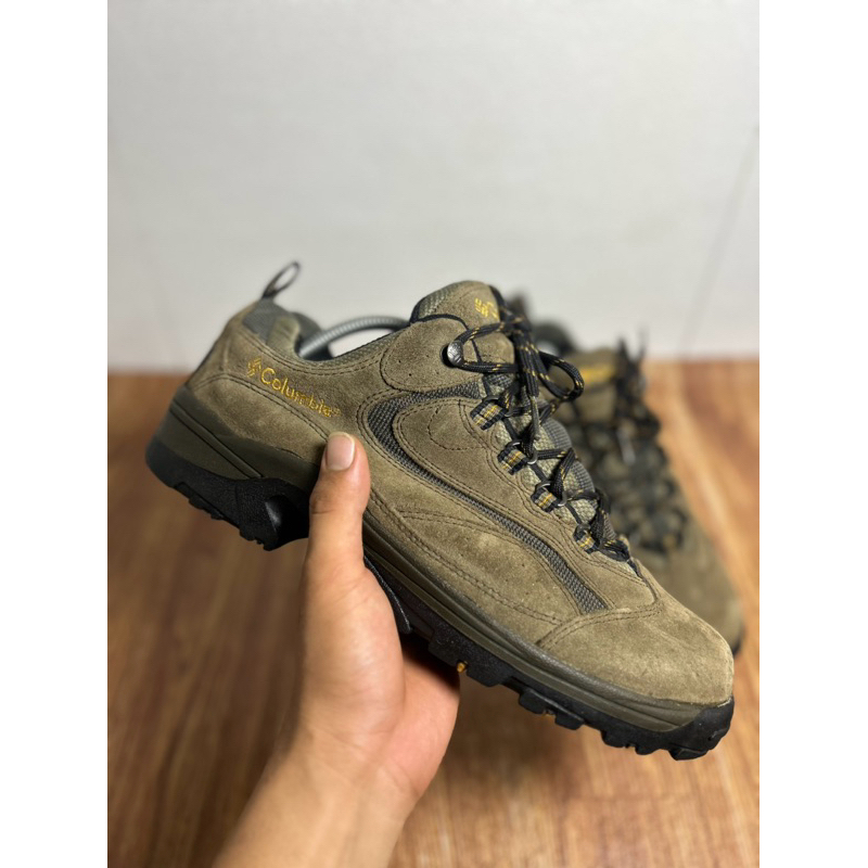 Sepatu gunung second original columbia