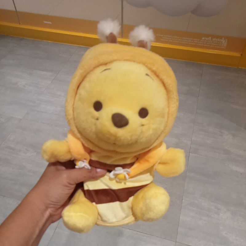 

Kotak Pensil / Pulpen Winnie The Pooh