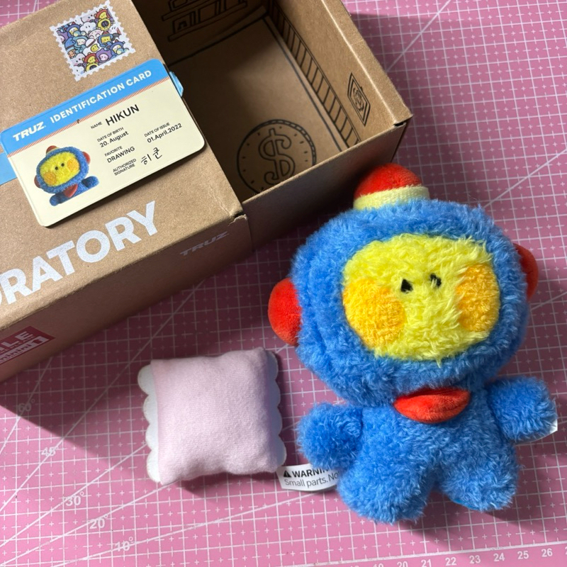 [READYSTOCK] Official Truz Hikun Laboratory Plush Preloved