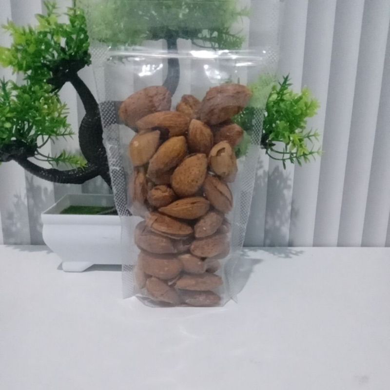 

almond kulit (kemasan 100 gram)