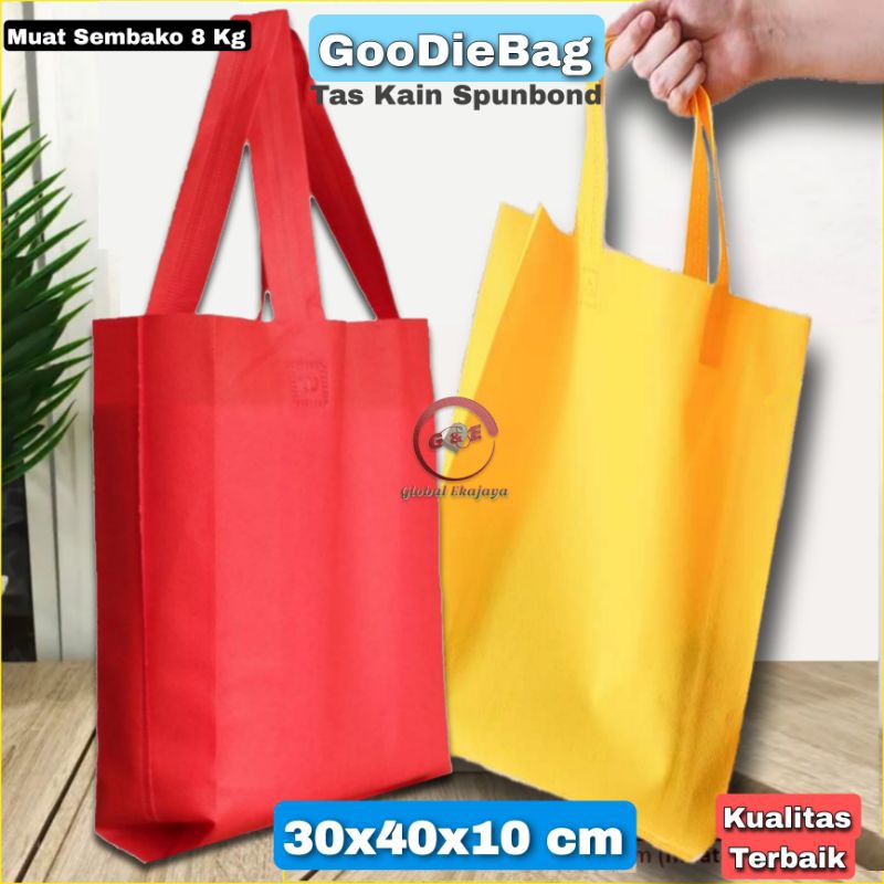 

Goodiebag Ukuran 30x40x10 cm Lusinan Tas Kain Spunbond Muat isi 10 kilogram Tote Bag Belanja Hajatan