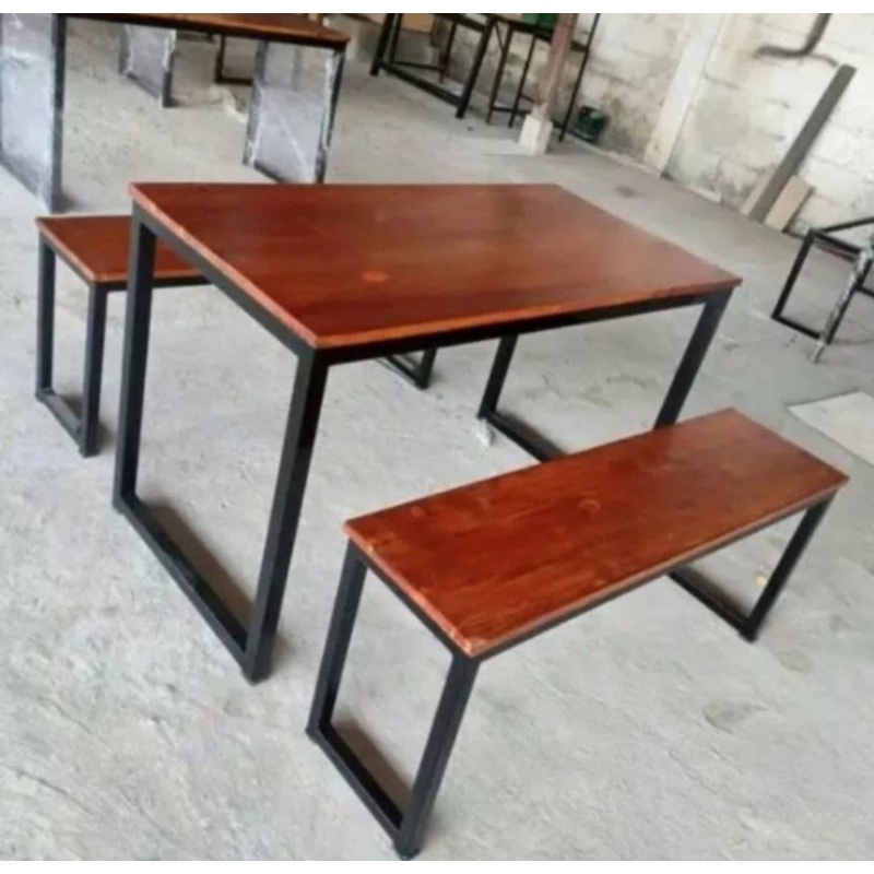 meja makan 1 set.meja cafe.meja makan kaki besi hollow.meja makan kayu jati belanda