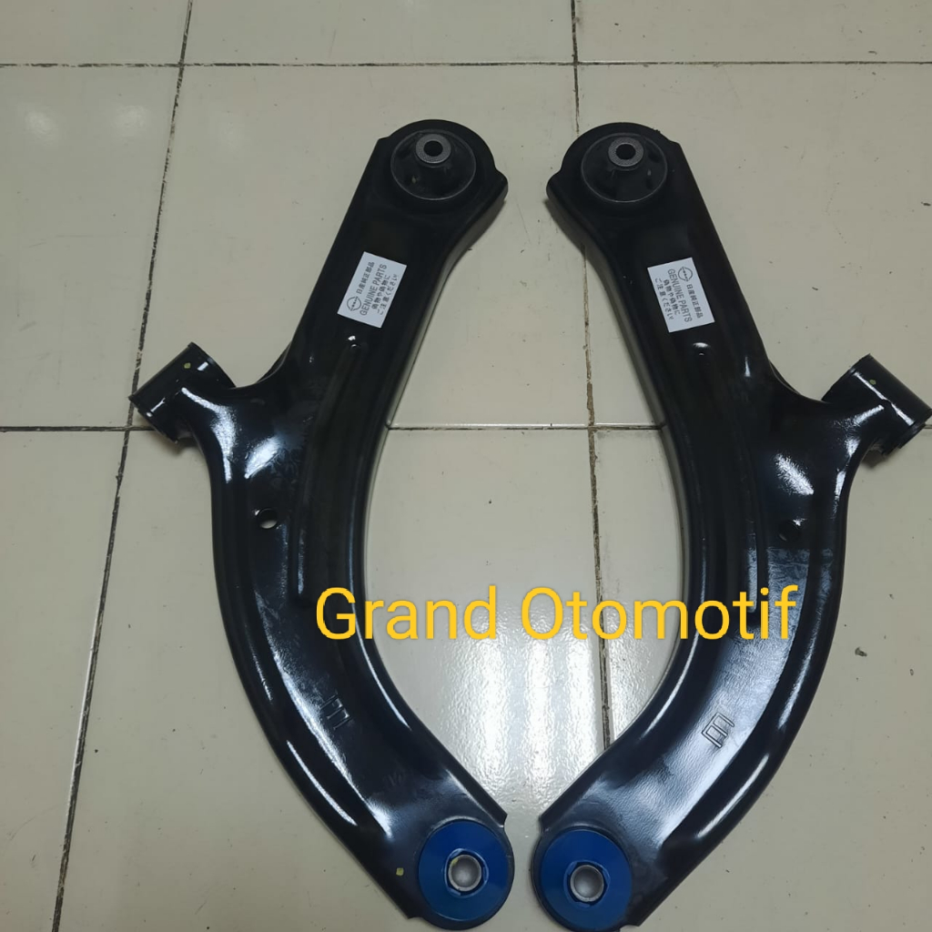 Lower Arm Livina 1 Set Original