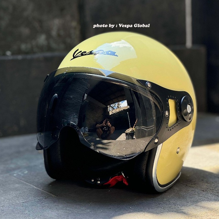 Helm Vespa Retro Italy Kuning Muda / Soft Yellow + Visor Original Import