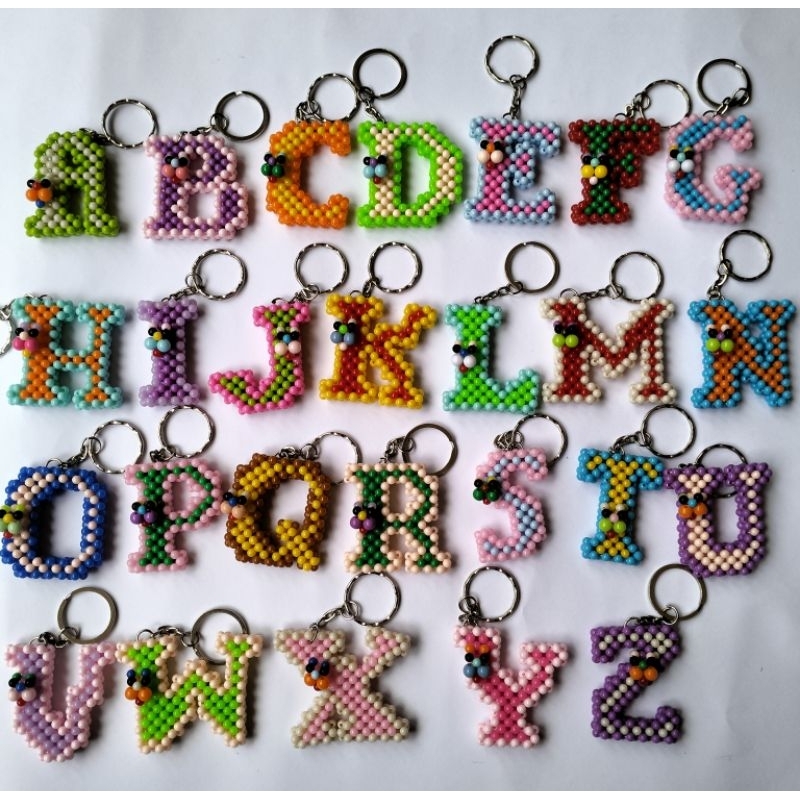 gantungan manik2 alpabeth/huruf