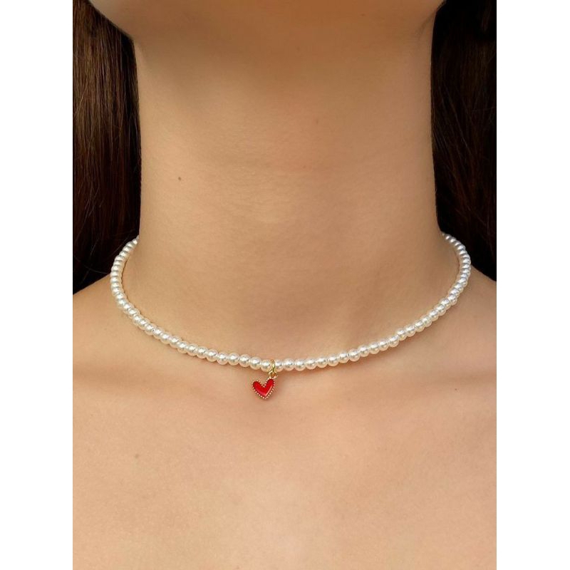 small love red with pearl necklace