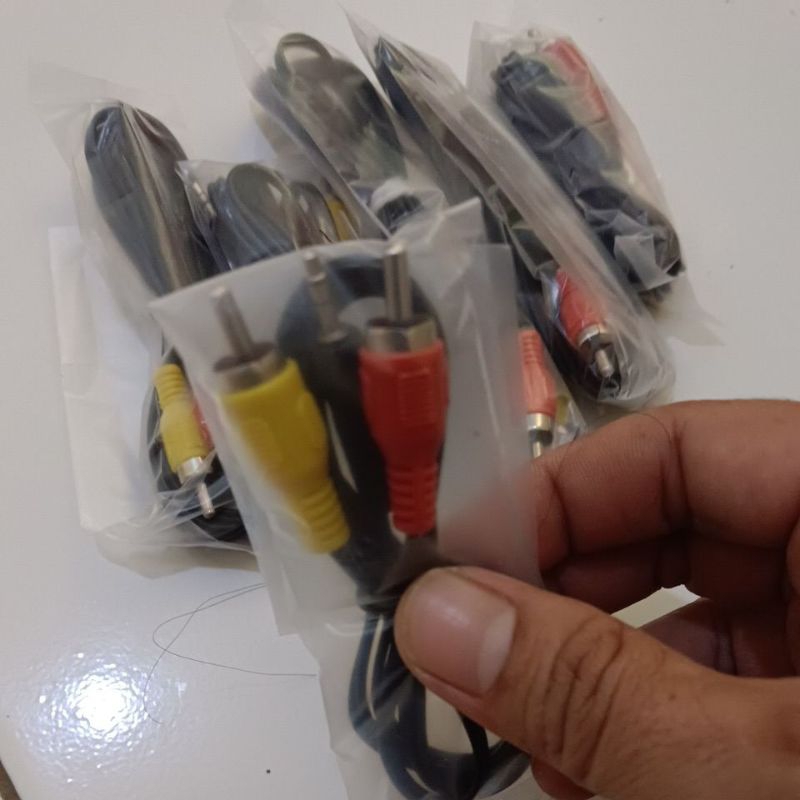 Kabel Data RCA untuk PVP /PSP ke TV