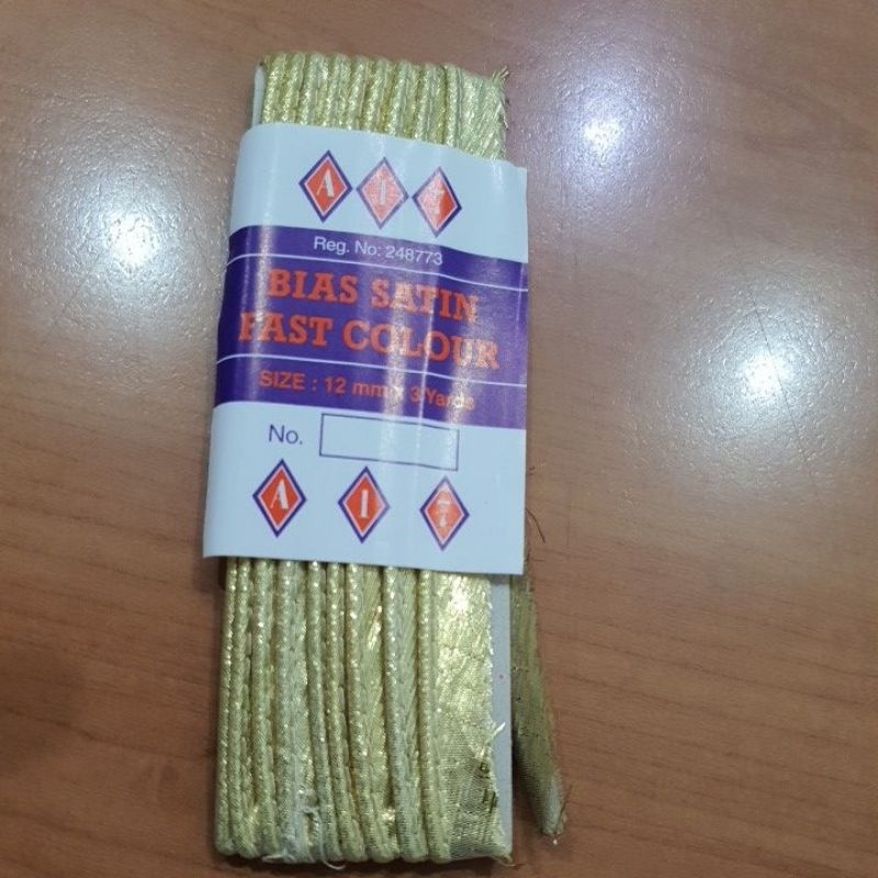 Bisban isi satin Emas dan perak 3 yard lusinan (export quality)