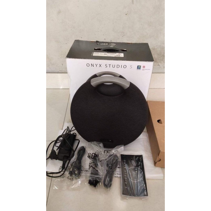 Harman Kardon onyx 5