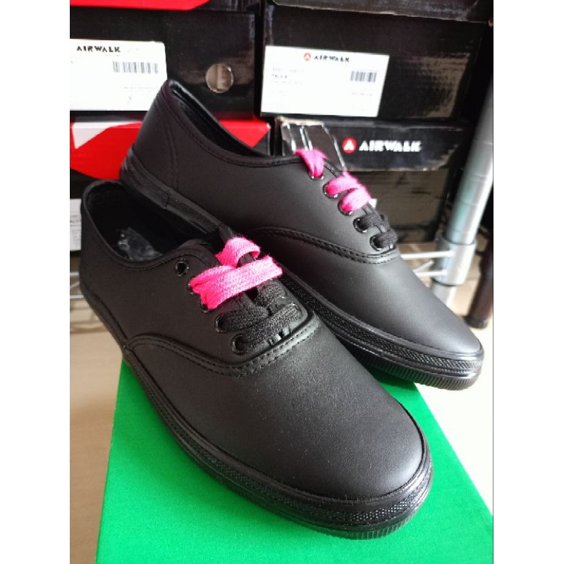 Sepatu Hitam City Sneaks Original Payless