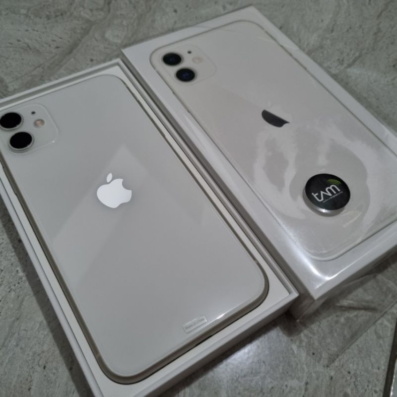 Iphone 11 64GB Starlight Second Mulus seperti baru