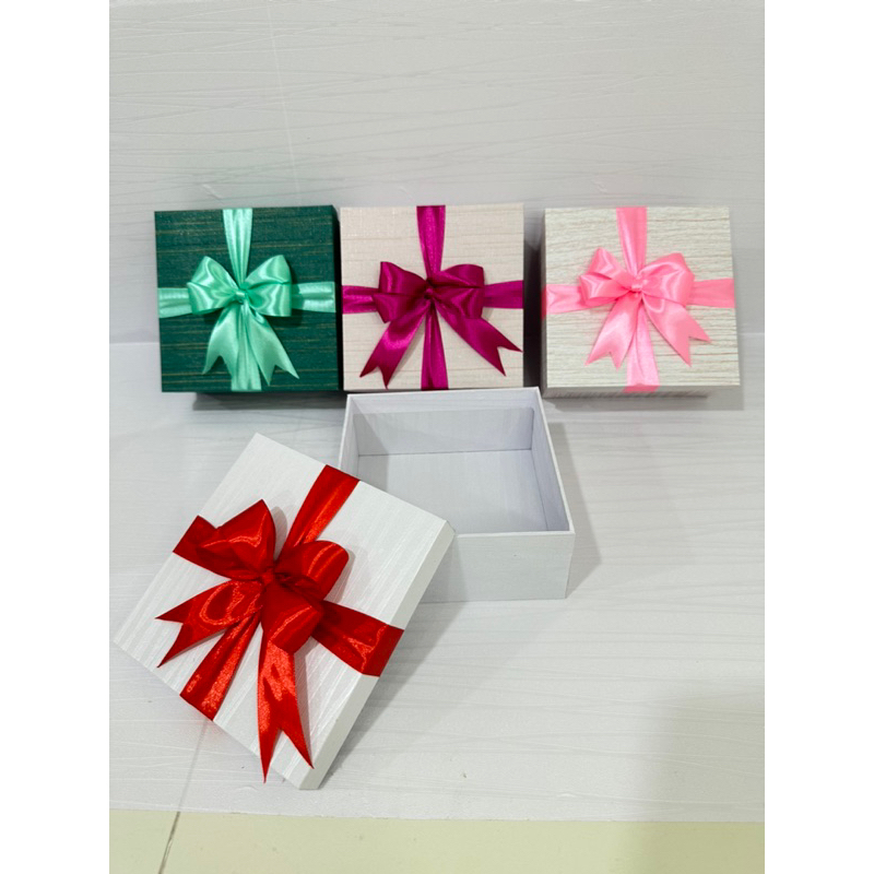 

kotak kado| Gift Box | Hard box | Hampers Box | Kotak Hadiah Exclusive | Kotak premium