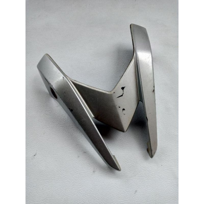 Cover list body tengah Blade 125 Blade New original bekas