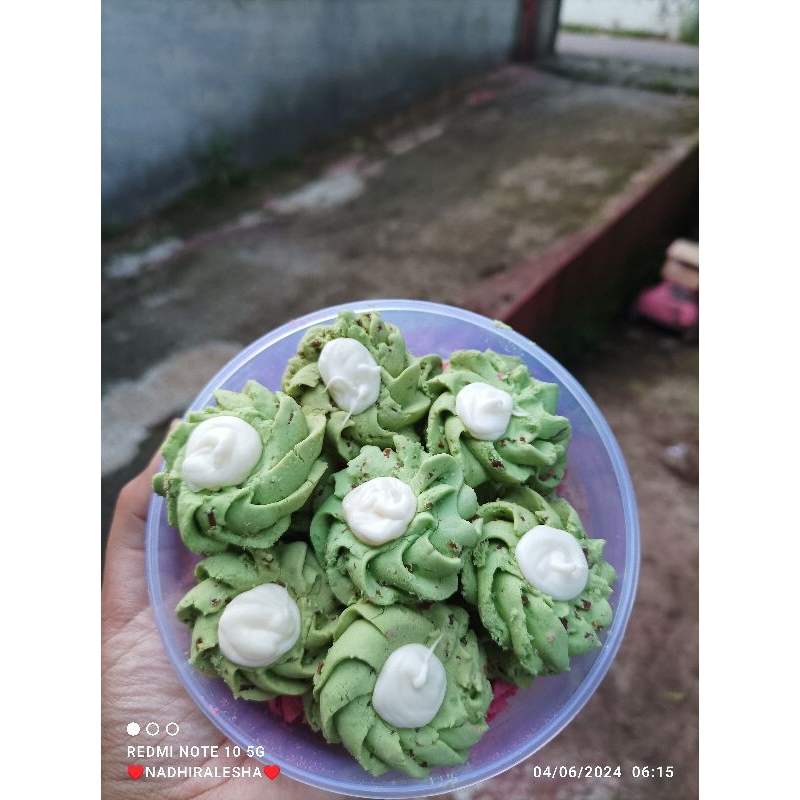 

Cookies semprit susu pandan