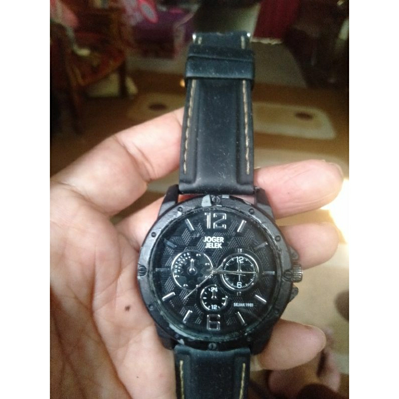 Jam tangan Joger