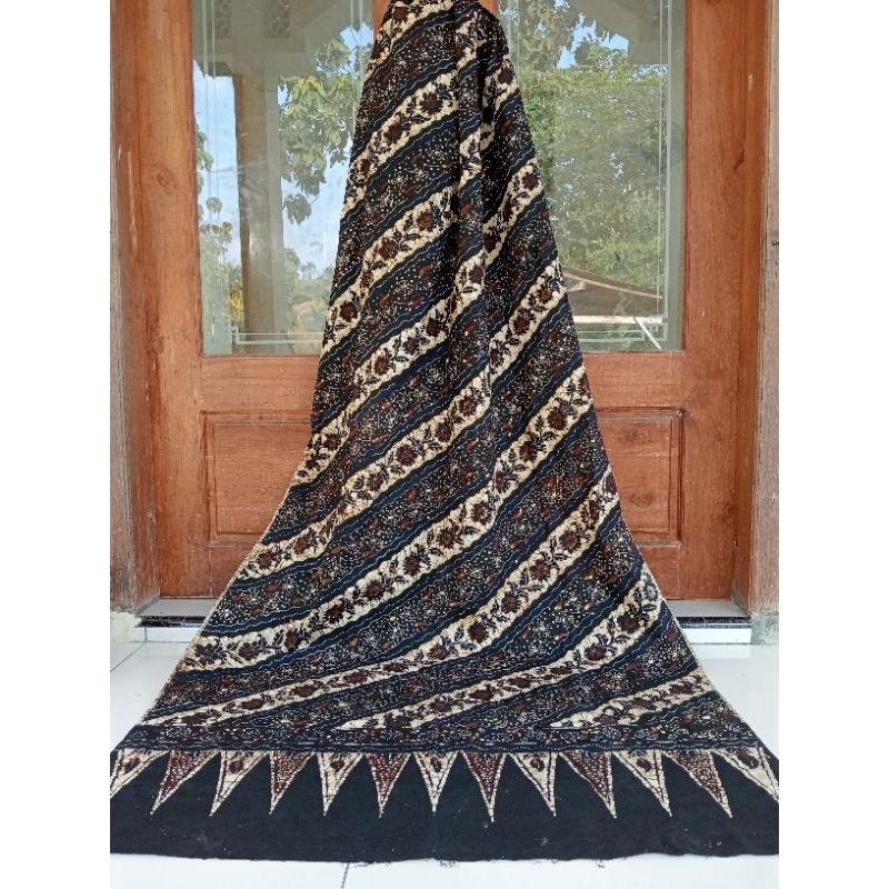 sayur atau gendongan batik tulis asli tuban