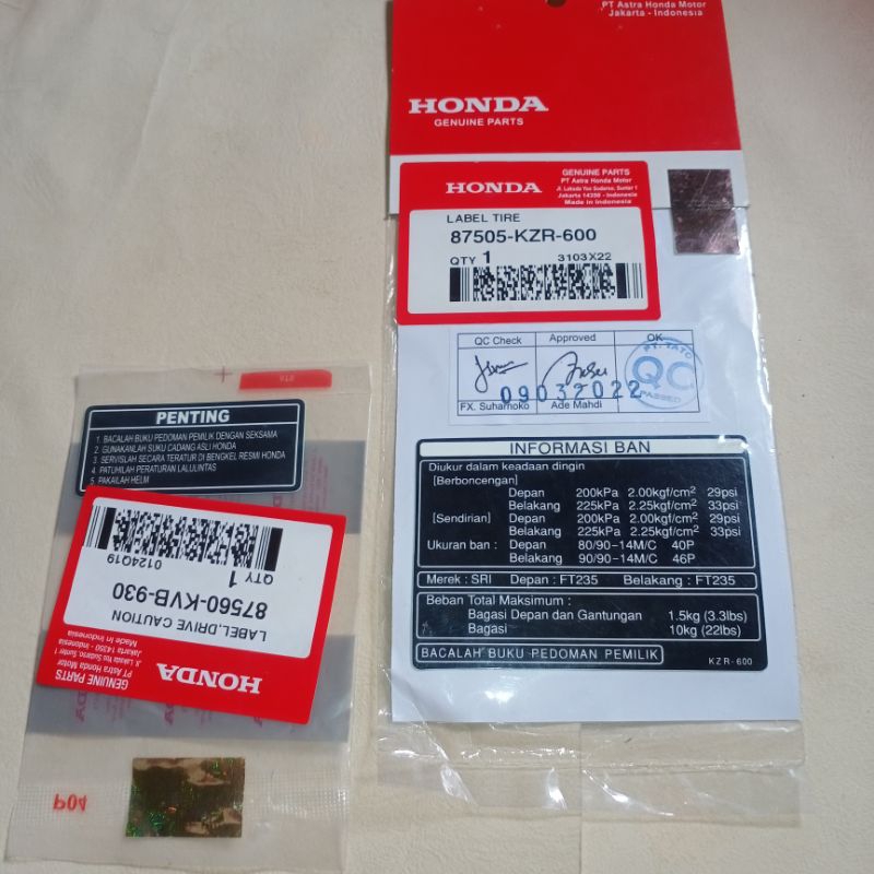 87505KZR600 & 87560KVB930 Stiker Warning Perhatian dan Tekanan Ban Dek Dashboard Matic Honda Vario 1