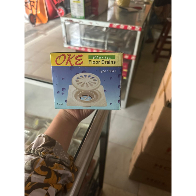 SARINGAN PEMBUANGAN AIR KAMAR MANDI AFUR LANTAI