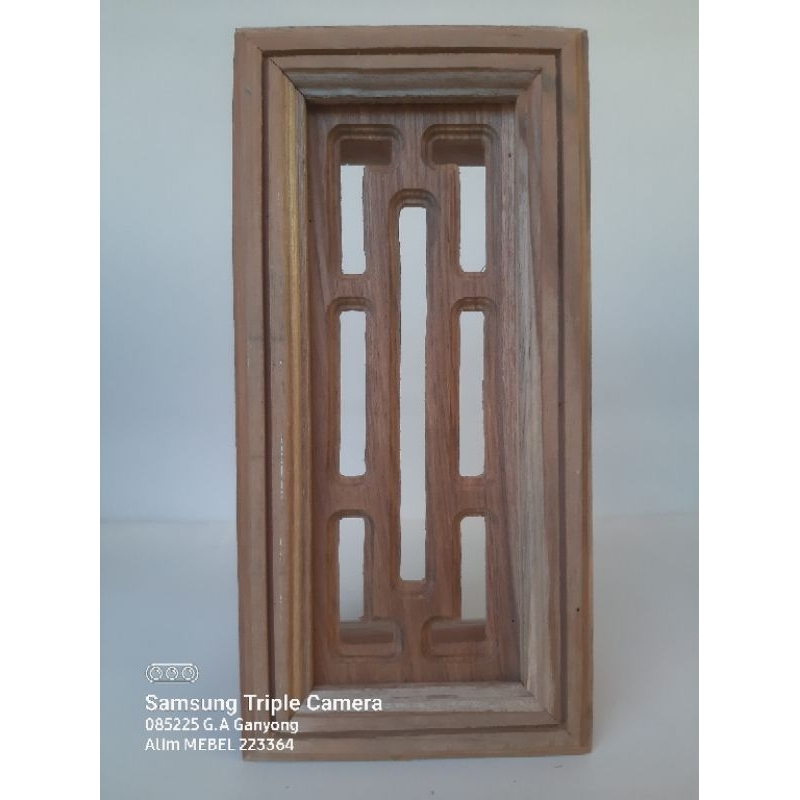 Loster  /  Roster kayu ventilasi boven angin-angin rumah kayu jati Jepara motif Minimalis H hongkong
