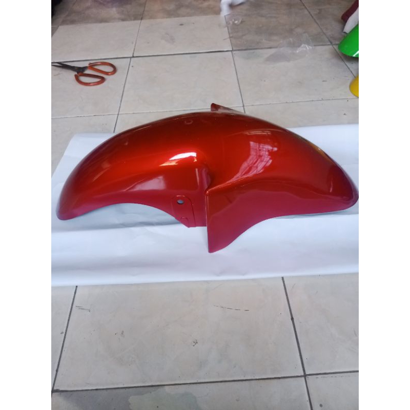 spakbor slebor depan ninja rr vistor warna merah maron