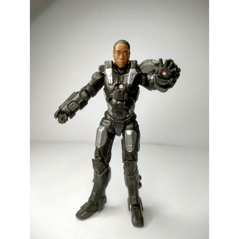 Figure War Machine 3.75 inch inci Marvel Universe The Avengers Ironman preloved