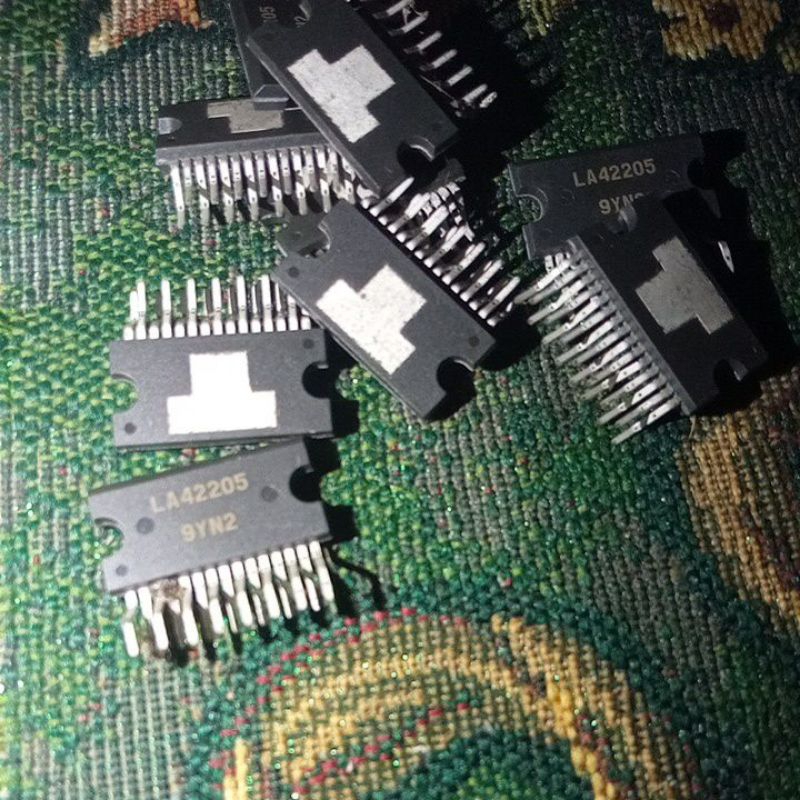 LA42205 original sanyo