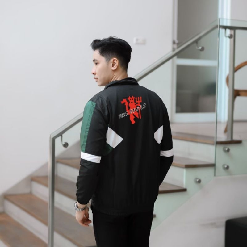 JAKET KASUAL MANCHESTER UNITED JAKET BOLA TERBARU PRIA WANITA JAKET 80'S