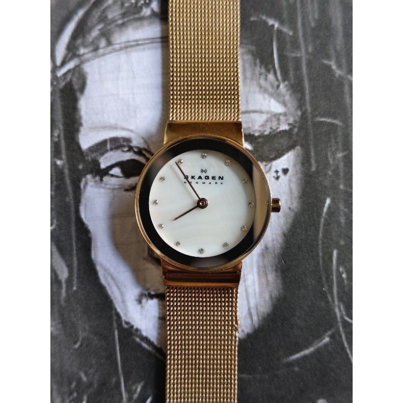 JAM TANGAN WANITA SKAGEN DENMARK GOLD TONE
