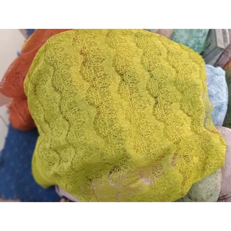 Bahan kain brokat renda / bahan meteran