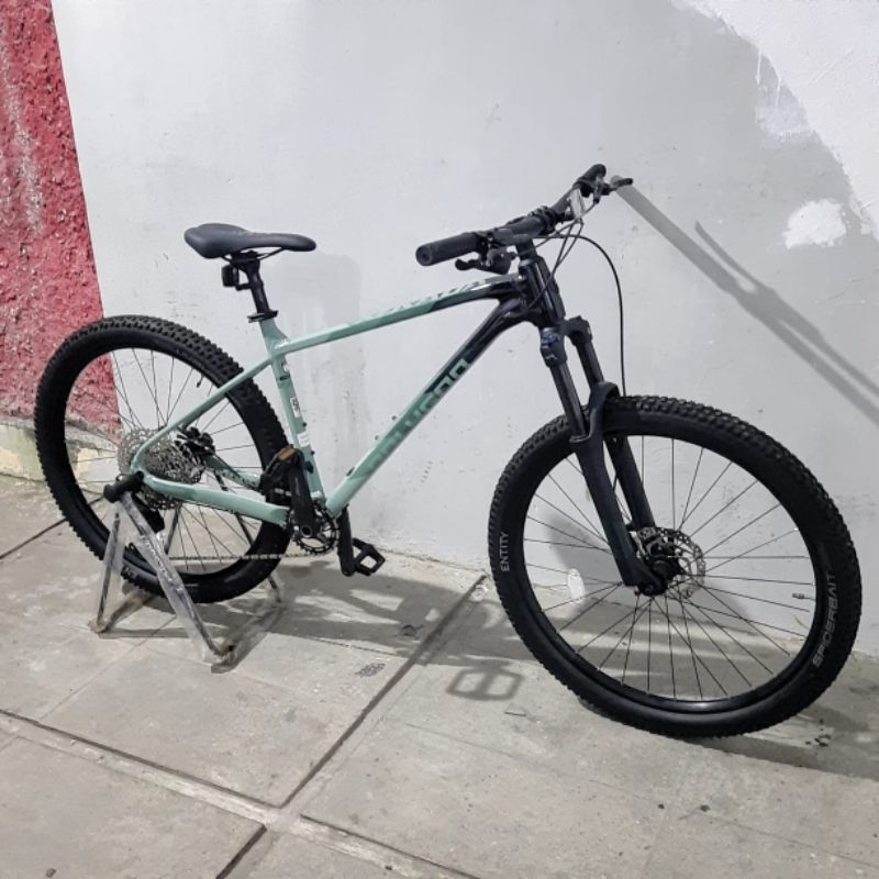 Sepeda MTB Polygon Xtrada 6 2022
