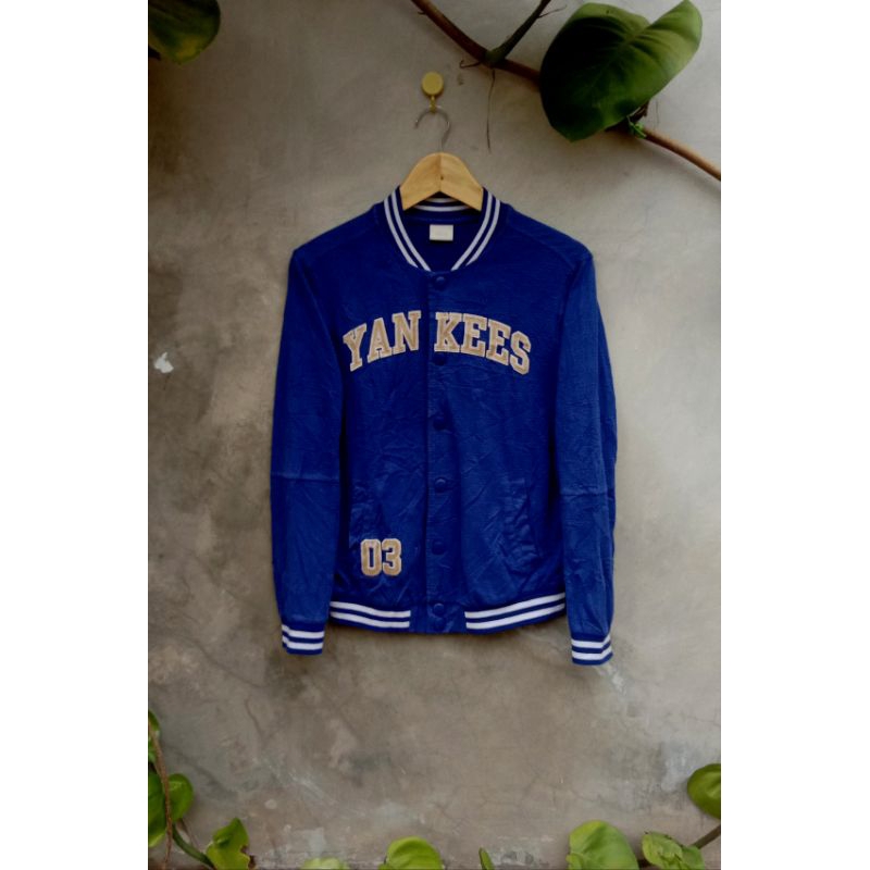 VARSITY MLB YANKES