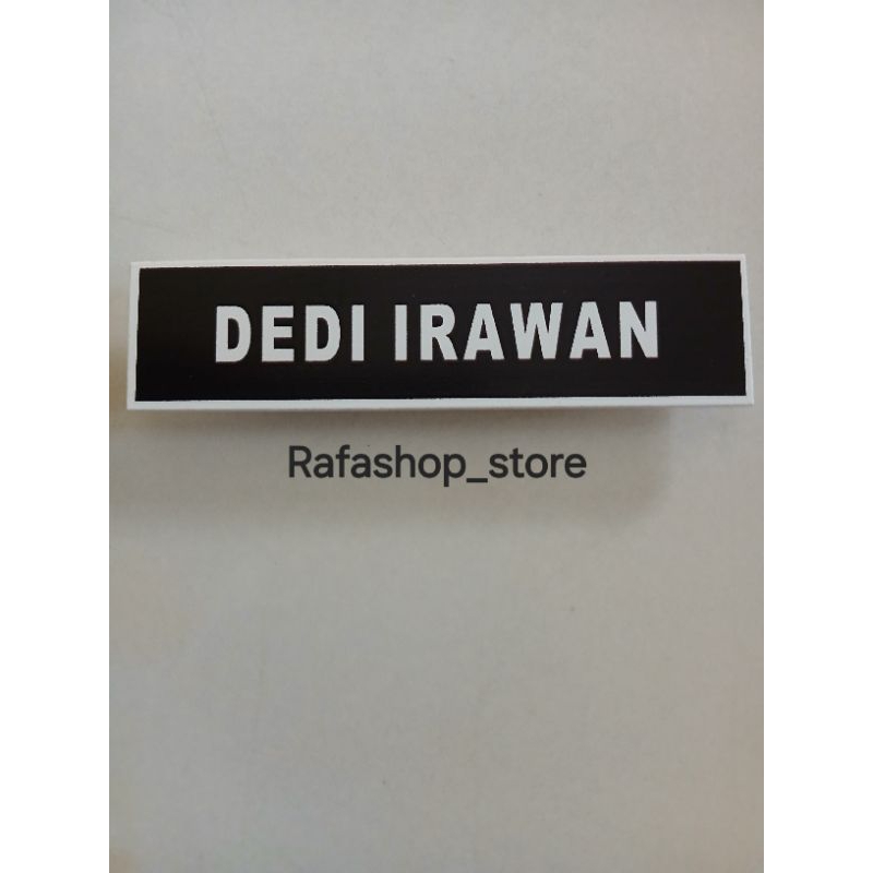 

papan nama/name tag peniti siap 2 hari