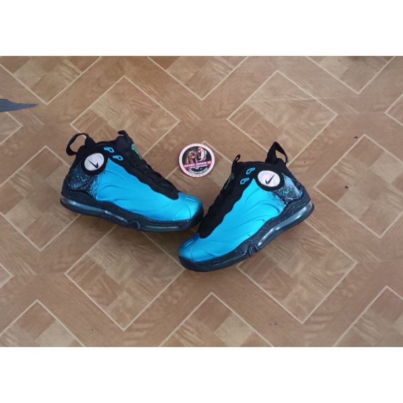 Nike Air Foamposite size 40