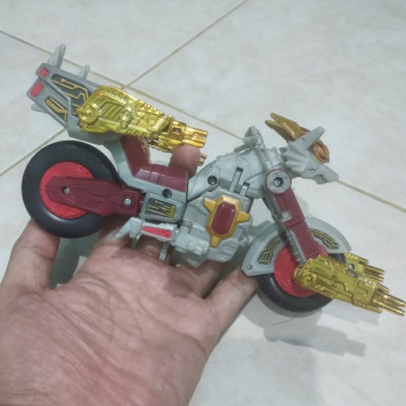 Madan Senki Ryukendo Buster Wolf