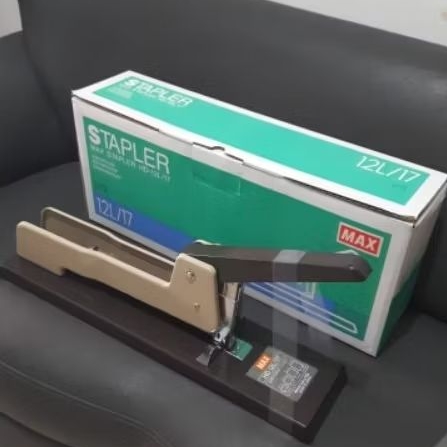 

Staples stepler Hekter Jilid Buku Steples Jumbo Heavy Duty Max Stapler HD-12L/17